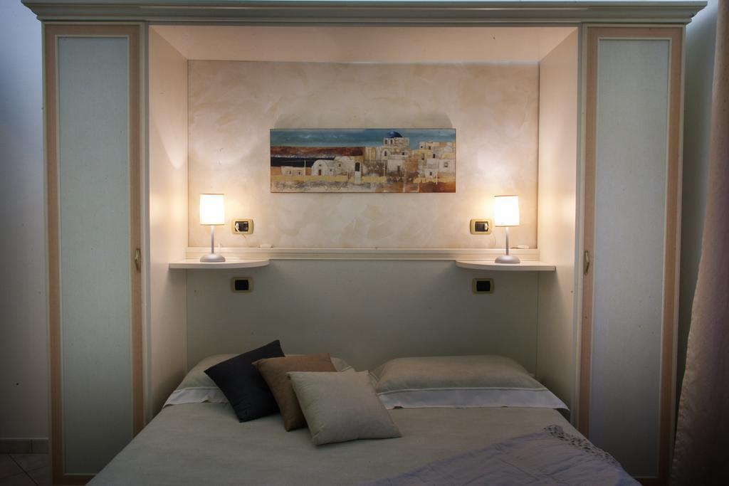 Pensione Degli Ulivi Porto SantʼElpidio Chambre photo
