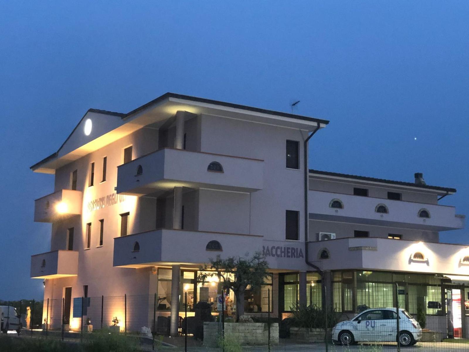 Pensione Degli Ulivi Porto SantʼElpidio Extérieur photo