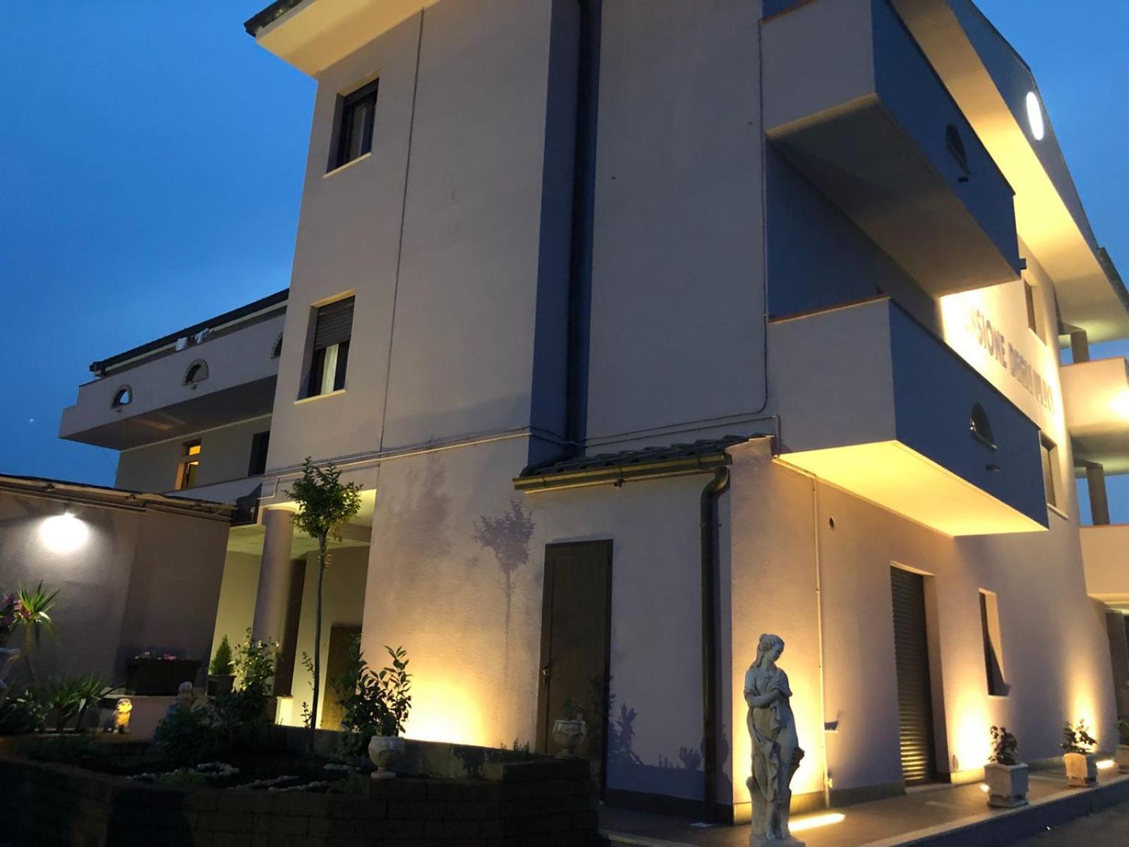 Pensione Degli Ulivi Porto SantʼElpidio Extérieur photo