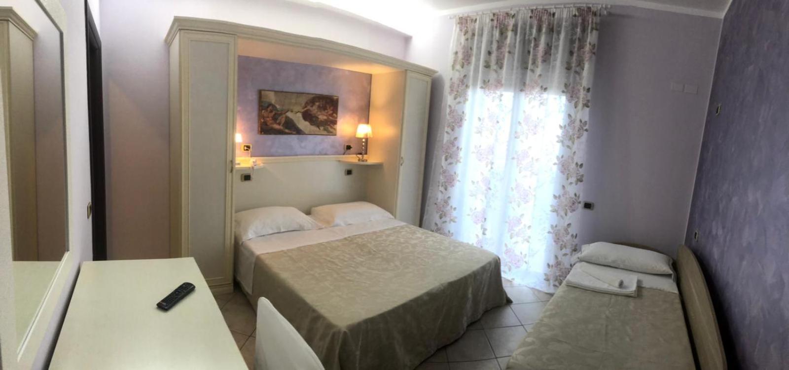 Pensione Degli Ulivi Porto SantʼElpidio Chambre photo